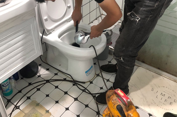 商都疏通下水道